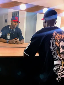 Aroonsexyboy A sexy look Hình