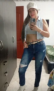 samantha_606 Public Pic 5