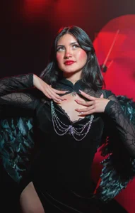 Brandy_collinss Shall we celebrate Valentine's Day together? Pic