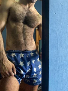 HairybutHorny Public2 Pic 2