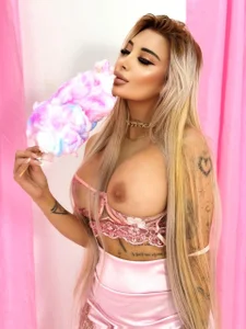 SophiePalmer P I N K Immagine  2