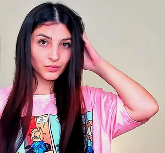 Emma__Promo Public Poză 3