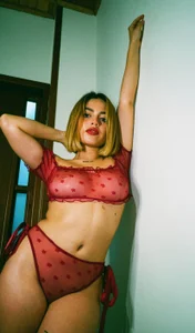 ArianaAlvarez_ kullanıcısının sexi vibes albümü -  3 fotoğraf