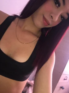 Girls_latinn rosse Pic