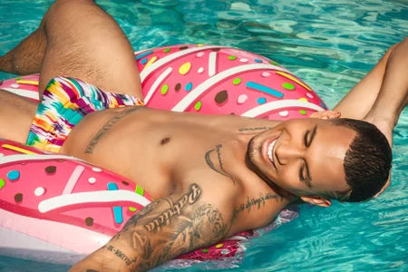 MagnusFrost Chillin as fuck Pic