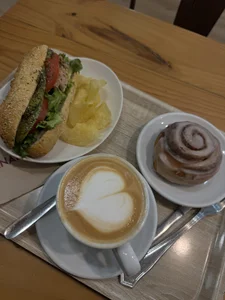 IamCrystal2 Public รูป  5