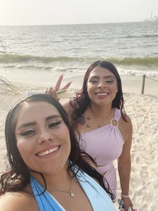 nicky_andcamil We in the beach Pic 3