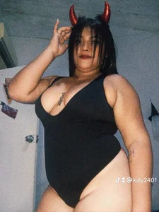 Jenny_Magics Public Pic