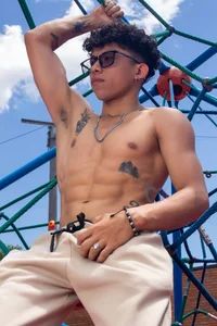 AkazaBoy_ Public صورة واحدة|AkazaBoy_ Public صورتان|AkazaBoy_ Public  صور|AkazaBoy_ Public  صورة