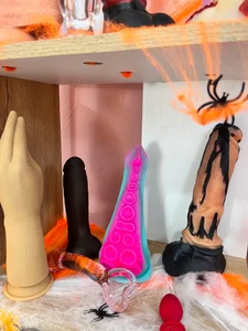 valerie_lya My toys! Pic