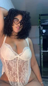 Kittybrown18 🐥Yellow is my favorite color💛 Foto 3