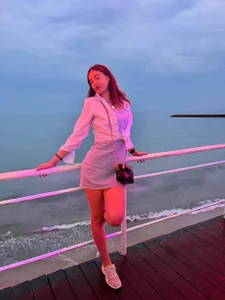 little bite of me🥰 de Cutie_kittty_  4 Imagens