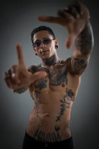 Mike_joness YOUR MODEL FAVORITE 😏😏 Foto 4