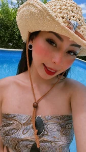 nathalia_pink Pool day 💦🍃☀️ Poză 8