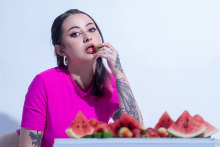 Would you try the watermelon on my body? 🍉✨ de SarahCastro1_  2 Imagens