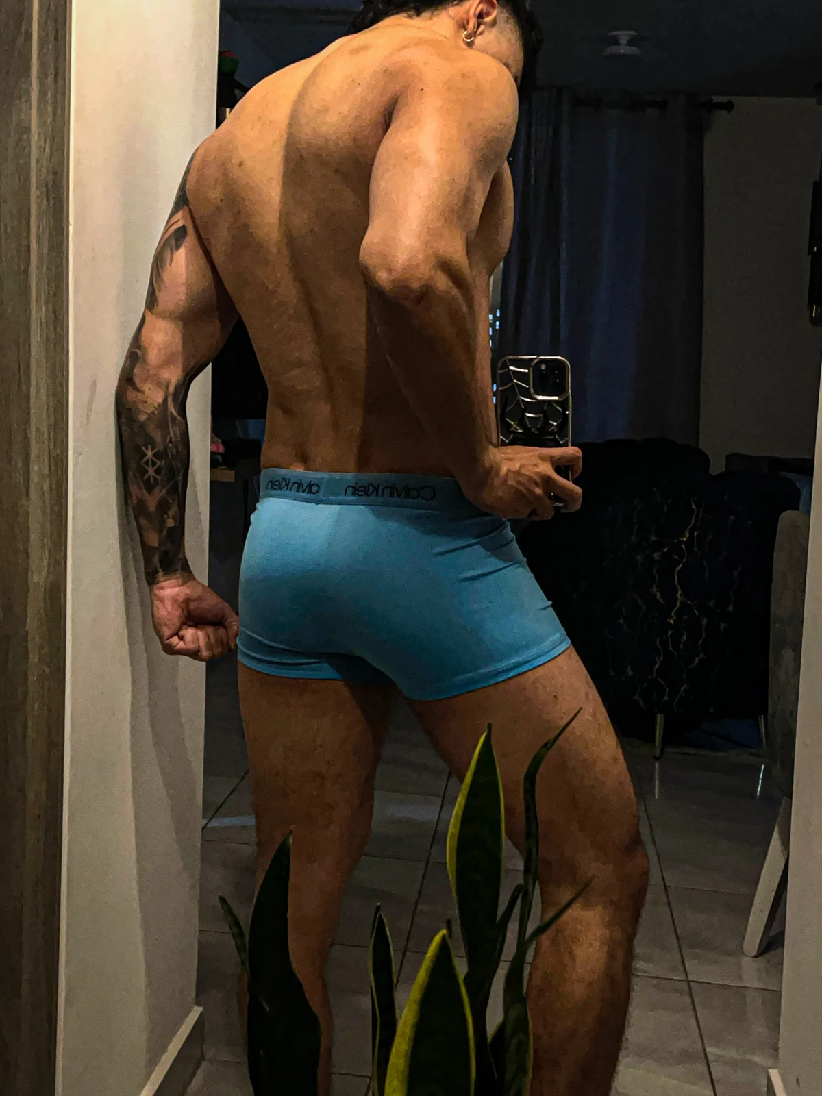Трендове зображення  7685 joseph_boy