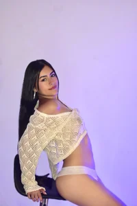 Madison_bennet18 Public  2টি ছবি