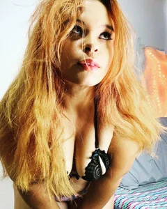 Kassandra369 ٩(◕‿◕｡)۶...booooo Bilde 4