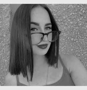 Emilia-Erooy Public slika