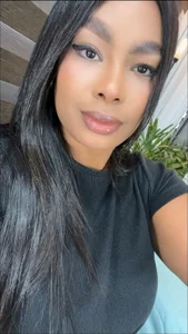 _caroline_jackson_ Selfies ⭐ Immagine  3