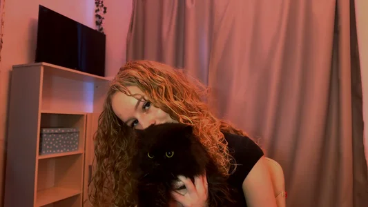 LunaCrave Me and my sweet cat Gambar 8