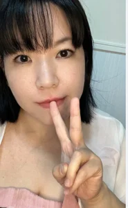 mana_chan_jpnのミニアルバムの 4枚の写真
