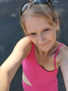 Prettykittyred2 Public Pic