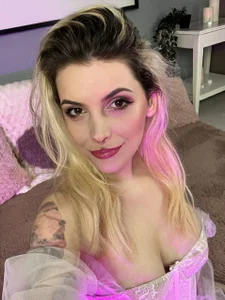 AndiaHart Lush Blondie 🌸 Poză 2