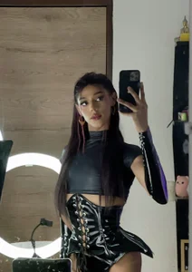 _MissViolet_ Yourhotmommy💋  2টি ছবি