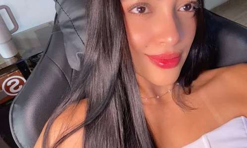 ValeriaMarquez: Public ( 7 фото)