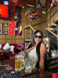 KendalMilleer 🎉🍺OKTOBERFEST Pic 5