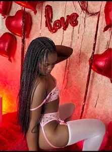 elizastar Happy Valentine's Day🥰 Pic 3