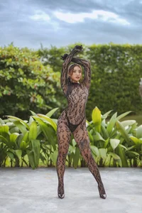 Antonella_Grayy sensual and irreverent Pic 4