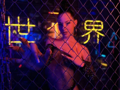 bigJuicyPussyNEON AESTHETICS图片 2