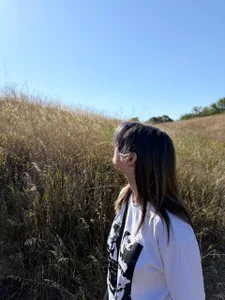 AlexxMichaell Two beauties on a walk Pic 3