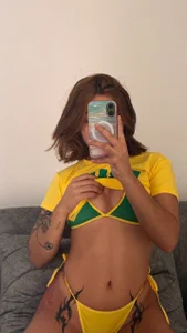 Allison_blair 💛💚BRAZIL💚💛 Pic
