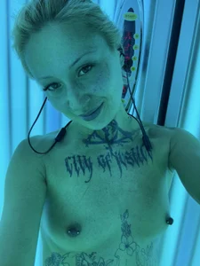 🔥🔥🔥Solarium🔥🔥🔥 od Tattoo__Moon  3 snímek