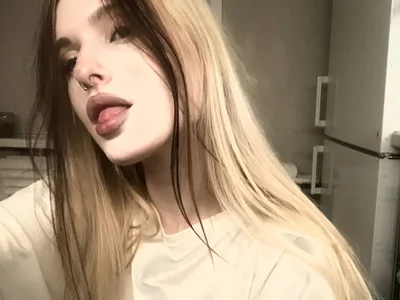 LizzaCrown A bit of chaos Pic 3