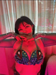 Helena_Snow What do you think of my suit?✨💥😉 Pic