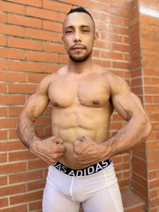 A peak de Thiago_Summers  5 Imagens