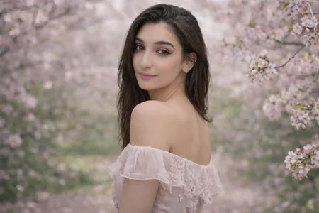 JasminAvily: Public ( 2 фото)