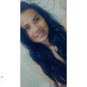 Alia_grey21 kiss Εικόνα