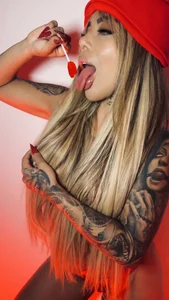 milaivanova Public Immagine  4