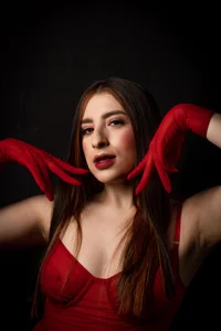 karly_rioss RED TEMPTATION 🍒 Pic 6