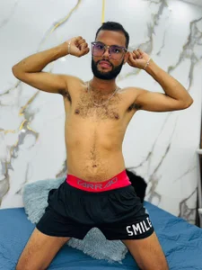 Issack_69 Public টি ছবি