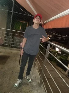 Adrian_fire The night is young Foto