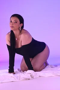 lia_quinnNaugthy图片 2