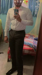 nirwan2000s office bulge sexfoto 2