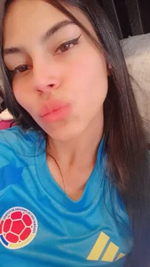 Violettaa__ Colombia Foto 2