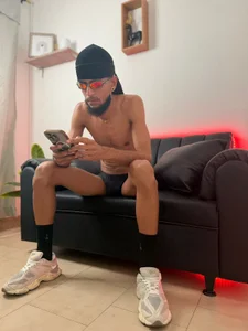 hi de Alex_Royce_  4 Imagens